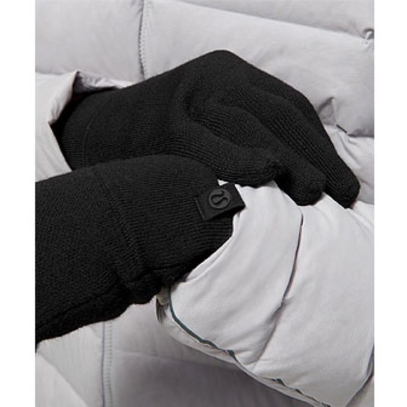 Lululemon Alpine Air Gloves - Picture 3 of 3